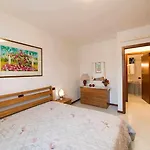 Apartment Don - Piscina, Giardino, 200m Dal